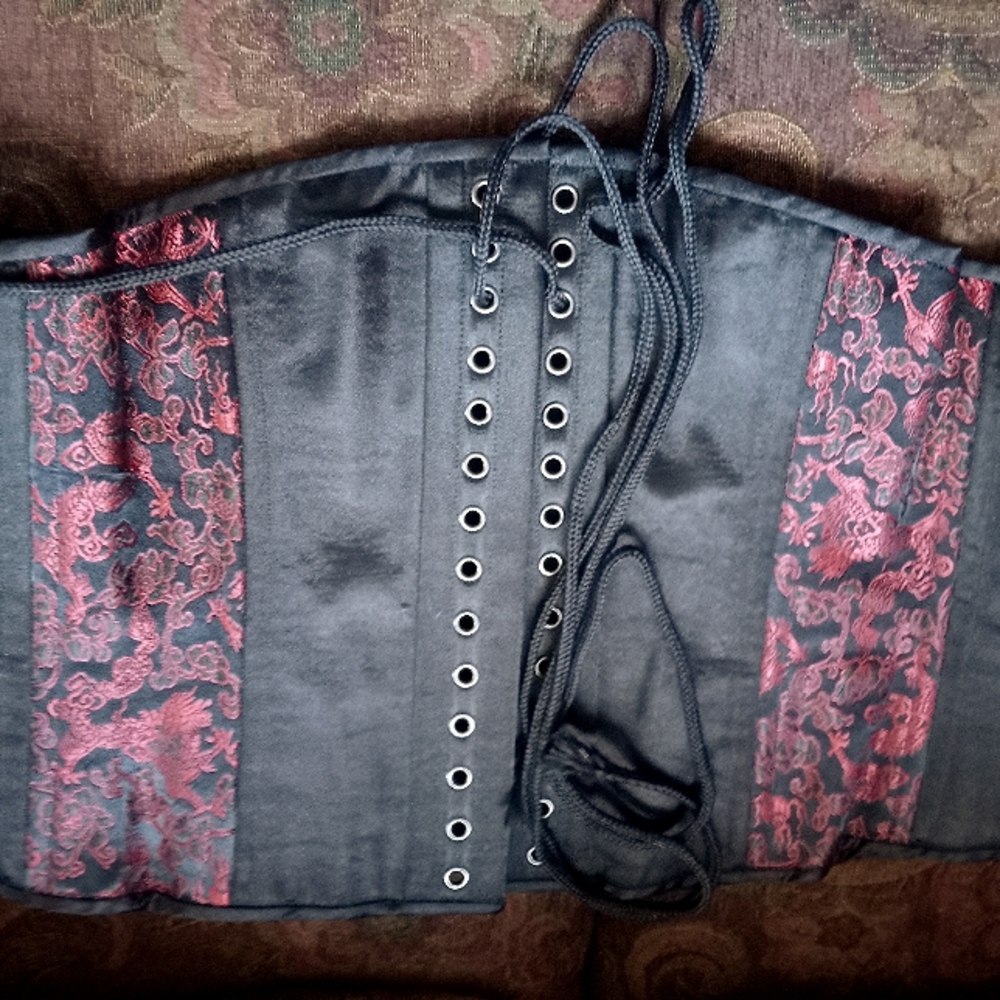 Corset size 38 never been worn